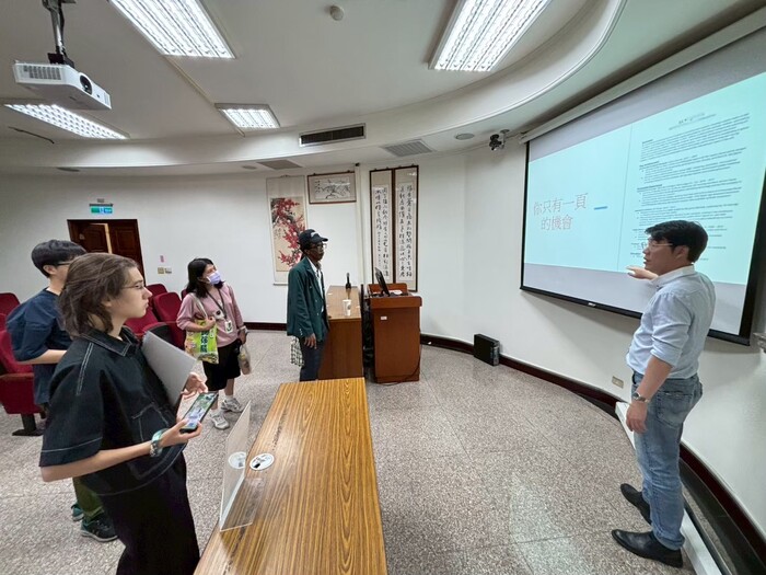 16. 113-2 國際週活動(114.06.23學輔；參與人次28人次)圖片