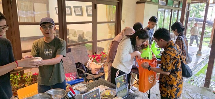 16. 113-2 國際週活動(114.06.23學輔；參與人次28人次)圖片