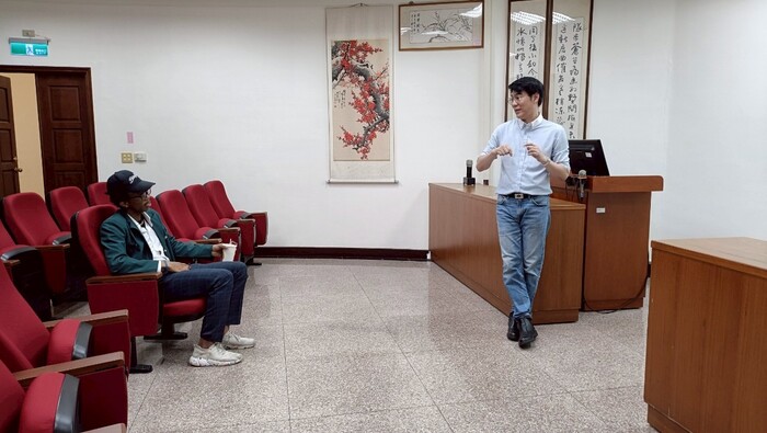 16. 113-2 國際週活動(114.06.23學輔；參與人次28人次)圖片