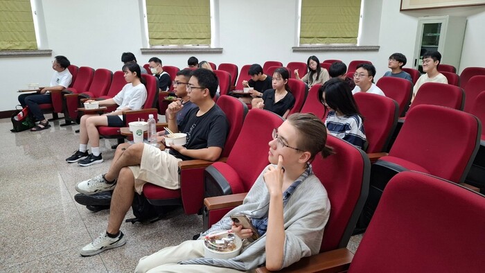 3.113-1境外生政令宣導暨期中關懷座談圖片