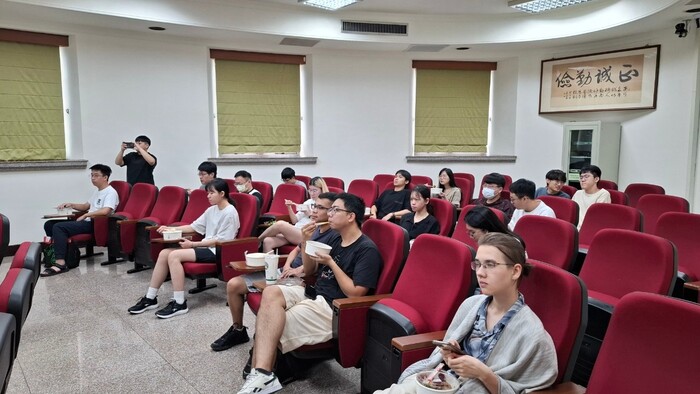 3.113-1境外生政令宣導暨期中關懷座談圖片