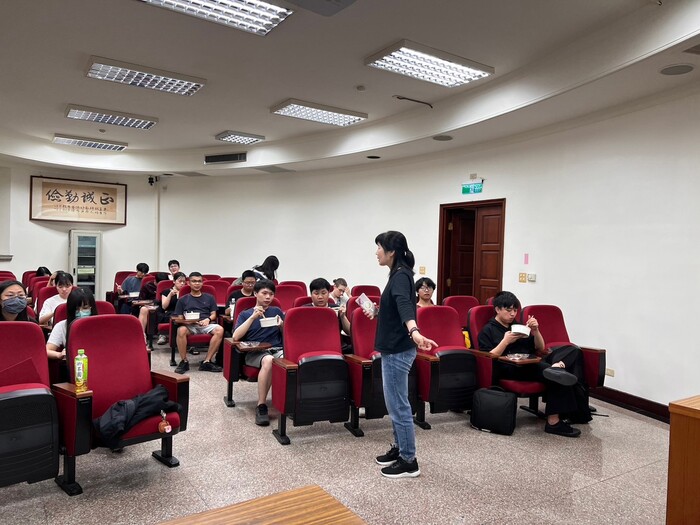 3.113-1境外生政令宣導暨期中關懷座談圖片