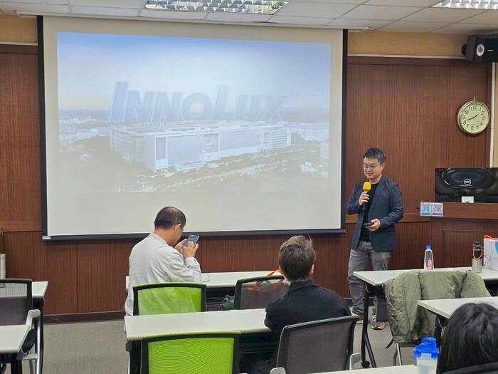 2. 114-1 資安新戰略：駕馭政策浪潮，群創與人才共築未來(114.12.15學輔；參與人次17人次)圖片