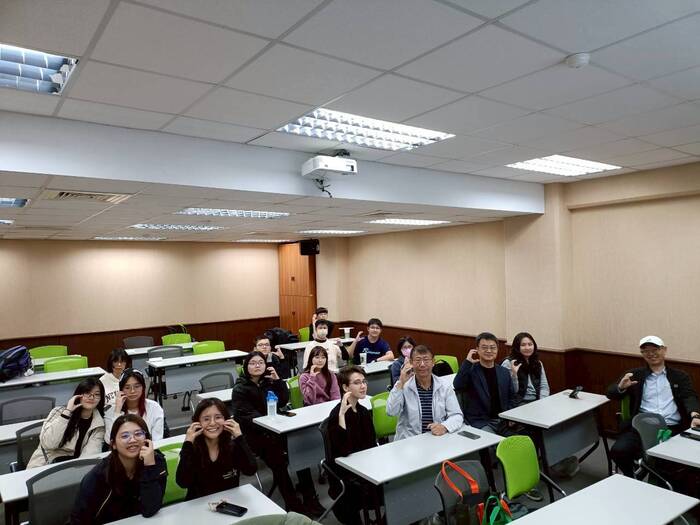 2. 114-1 資安新戰略：駕馭政策浪潮，群創與人才共築未來(114.12.15學輔；參與人次17人次)圖片