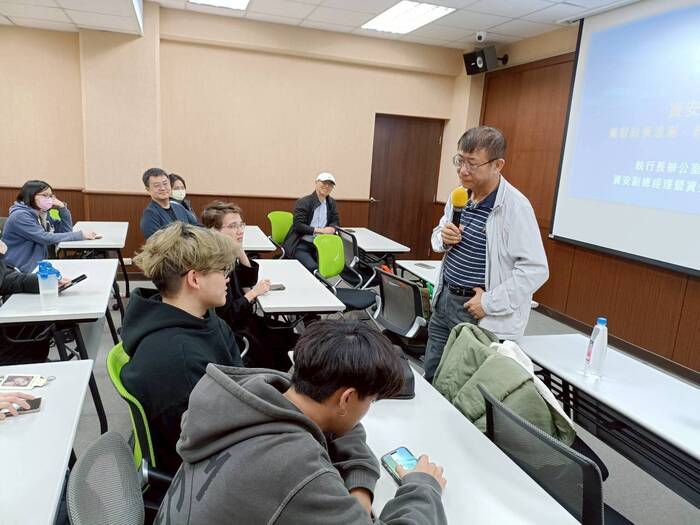 2. 114-1 資安新戰略：駕馭政策浪潮，群創與人才共築未來(114.12.15學輔；參與人次17人次)圖片