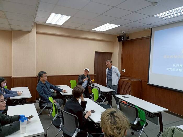 2. 114-1 資安新戰略：駕馭政策浪潮，群創與人才共築未來(114.12.15學輔；參與人次17人次)圖片