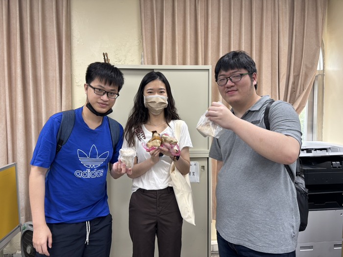 14.境外生歡度端午佳節活動圖片